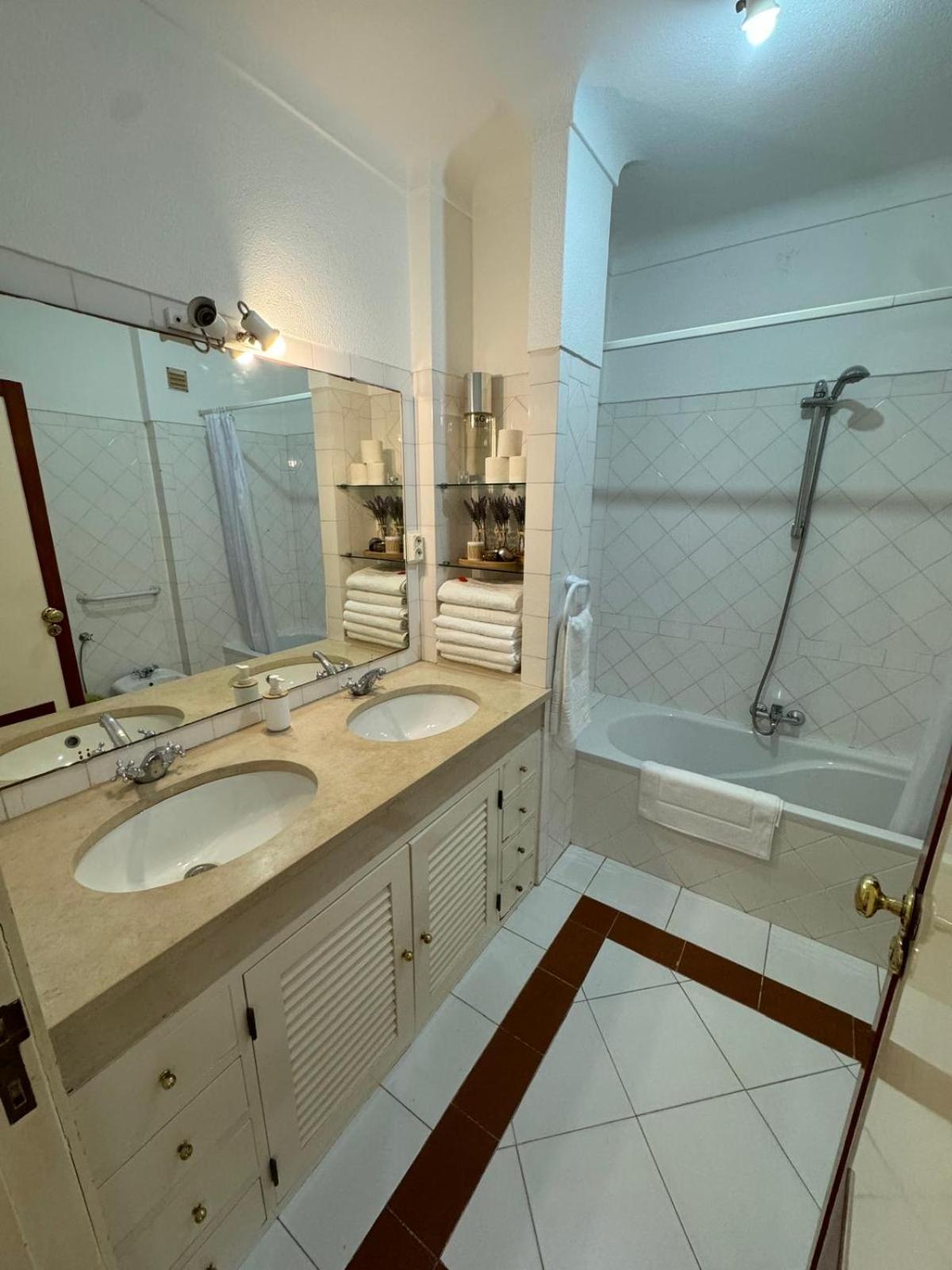 Villa 46 Hostel 拉哥斯 外观 照片